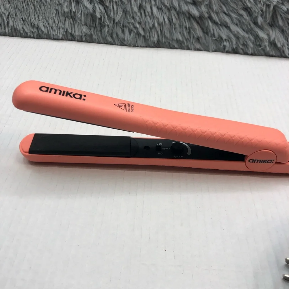 Amika Flat Iron Coral Up To 450 Degrees Straightener Curler Beauty Tool - Picture 2 of 9